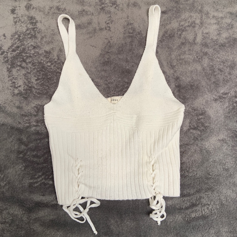 White detailed crop